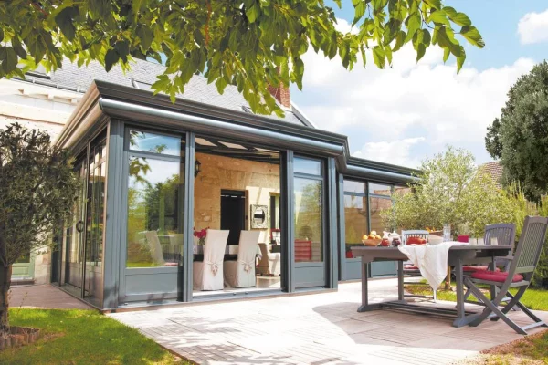 190-VRIDEAUELEGANZVOLETS2011MJA3712jpg1200pxJPG_61f128e5a3d2a