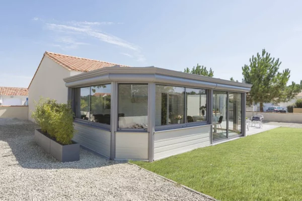 195-VRIDEAUELEGANZVOLETS2017GARNIER7810jpg1200pxJPG_61f12d7503ff7