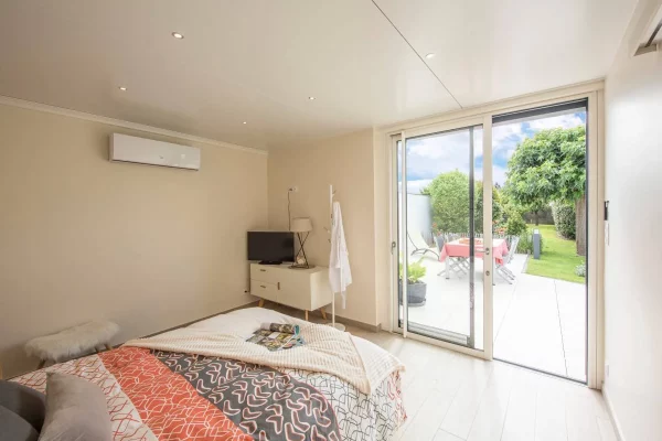 263-VRIDEAUEXTENSIONESTHETE852020AUVINET29jpg1200pxJPG_6228adc9a2711